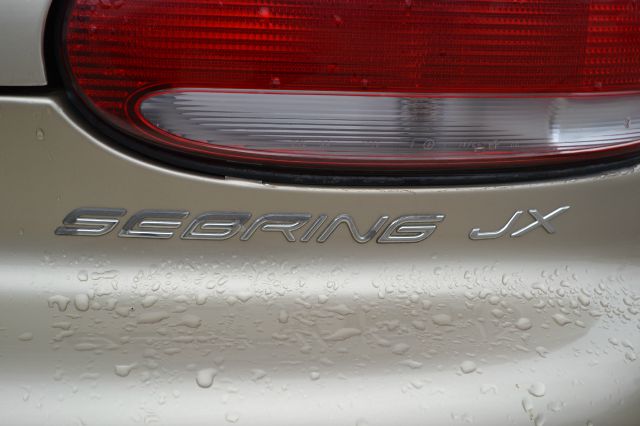 1999 Chrysler Sebring Crew Cab LS 2WD