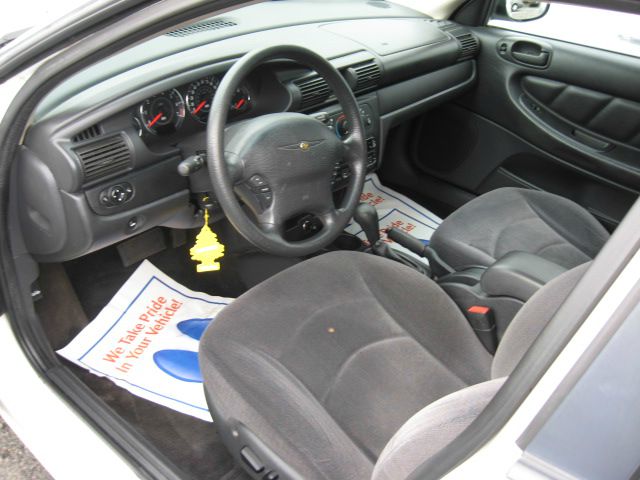 2003 Chrysler Sebring CREW CAB Lariet