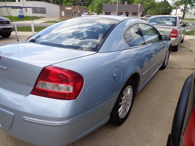 2003 Chrysler Sebring Elk Conversion Van