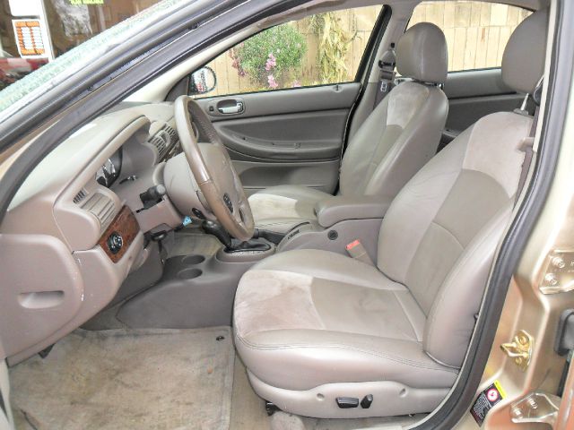 2004 Chrysler Sebring 4dr Sdn GXE Auto