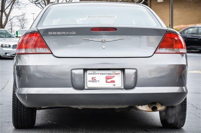 2005 Chrysler Sebring Unknown