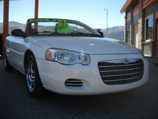 2005 Chrysler Sebring Hatchback Coupe 2D