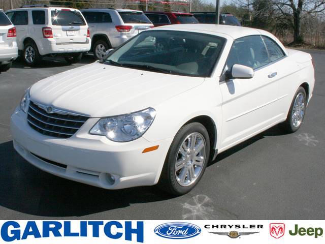 2008 Chrysler Sebring SLT Quad Cab Long Bed 4WD
