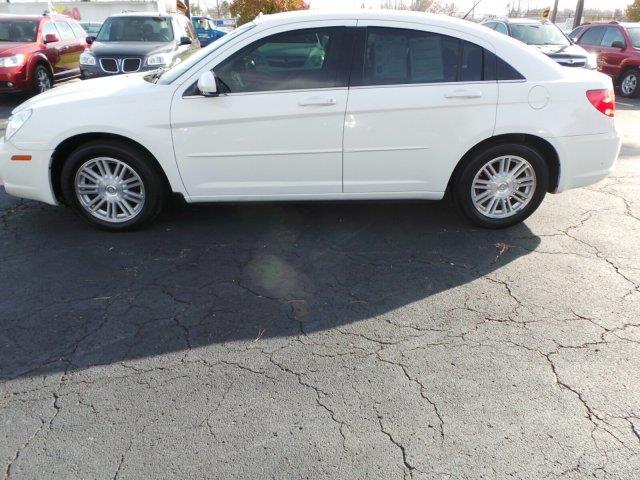 2009 Chrysler Sebring 4dr Sdn LE Auto (natl) Sedan