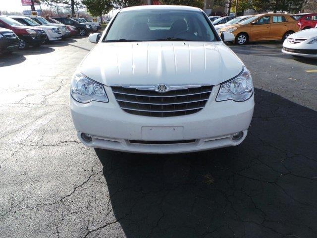2009 Chrysler Sebring 4dr Sdn LE Auto (natl) Sedan