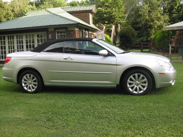 2010 Chrysler Sebring HD LS 4X4