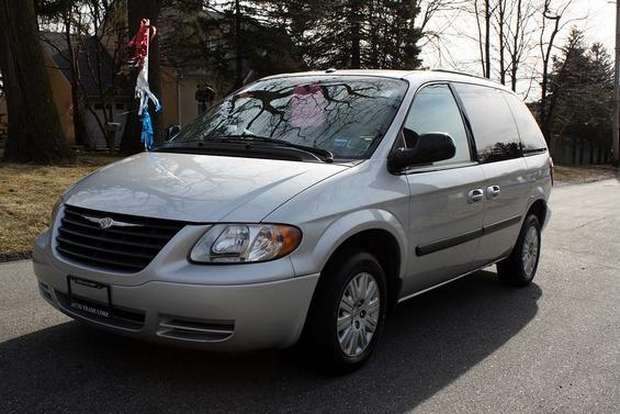 2007 Chrysler Town Unknown