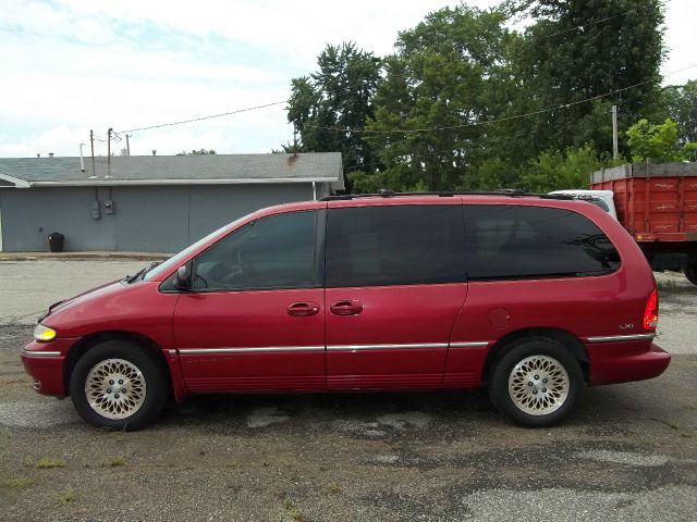 1997 Chrysler Town and Country S Sedan Under FULL Factory Warranty
