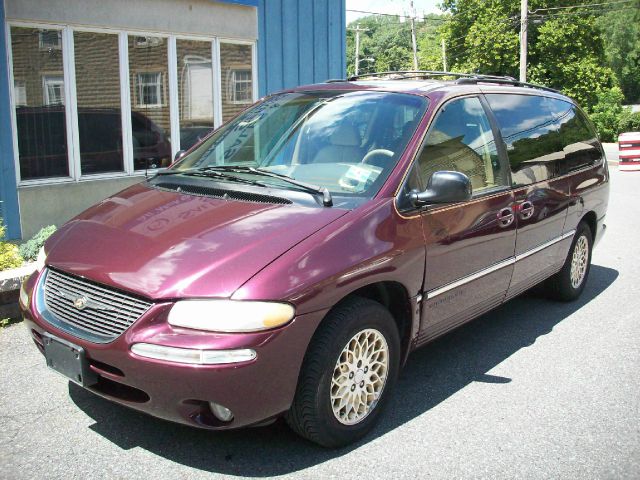 1998 Chrysler Town and Country H6 L.L. Bean