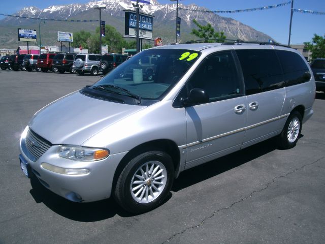 1999 Chrysler Town and Country Quad Coupe 3