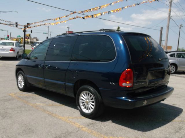 2000 Chrysler Town and Country Elk Conversion Van