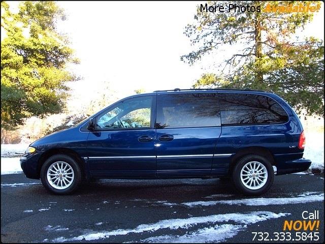 2000 Chrysler Town and Country S Sedan Under FULL Factory Warranty