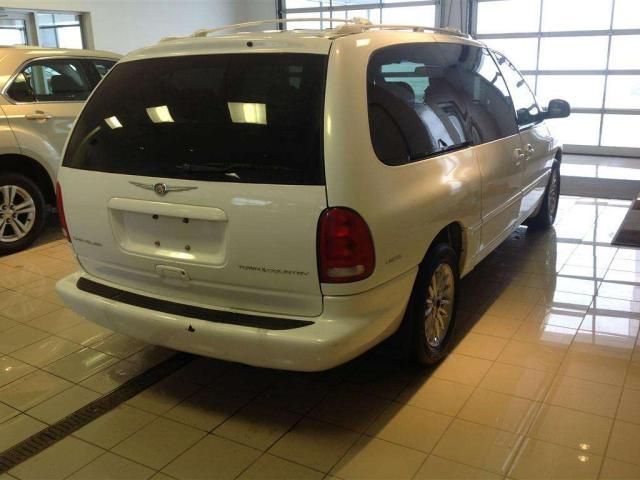2000 Chrysler Town and Country SLT 25