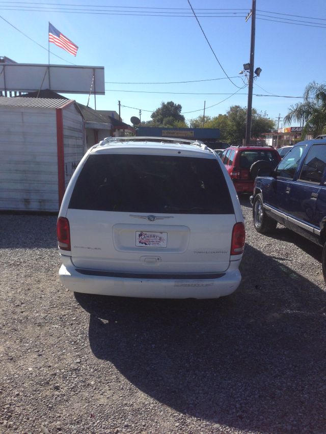 2000 Chrysler Town and Country SLT 25
