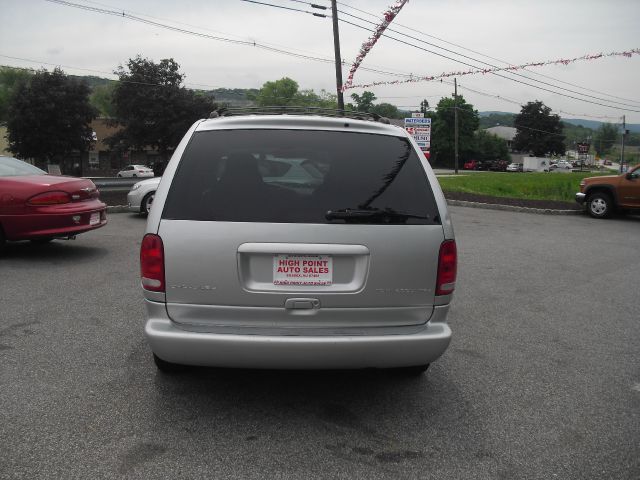 2000 Chrysler Town and Country S Sedan Under FULL Factory Warranty