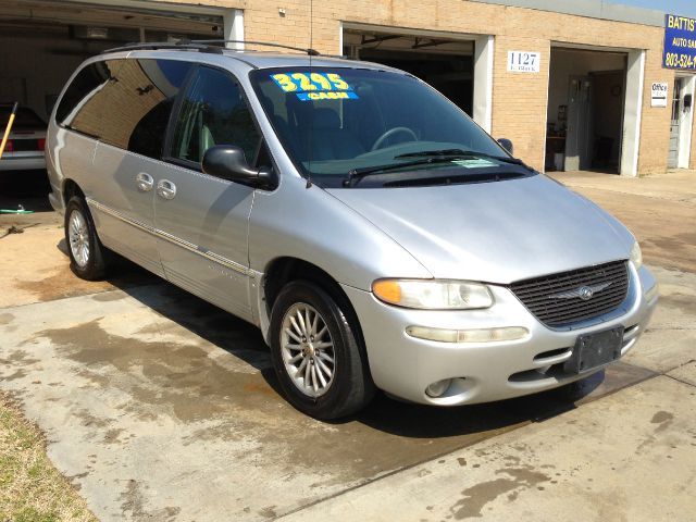 2000 Chrysler Town and Country H6 L.L. Bean