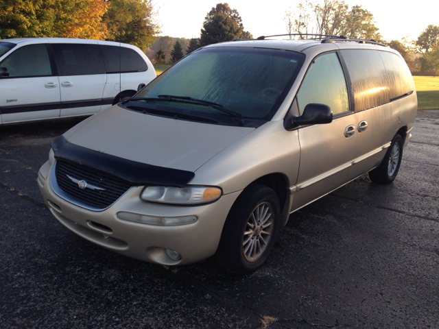 2000 Chrysler Town and Country Touring W 6 Disc
