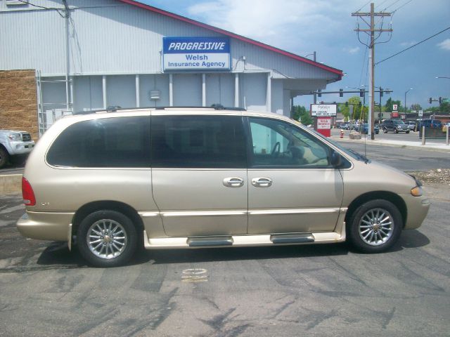 2000 Chrysler Town and Country Elk Conversion Van