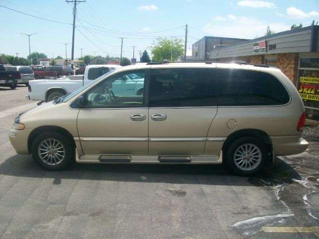 2000 Chrysler Town and Country Elk Conversion Van