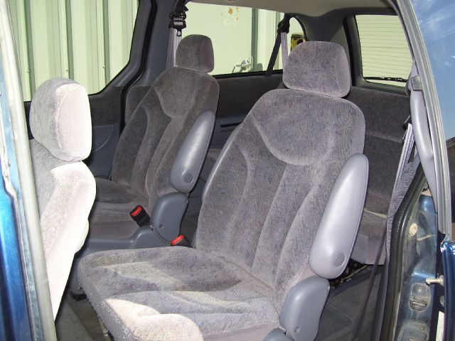 2000 Chrysler Town and Country Elk Conversion Van