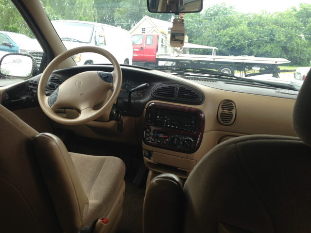 2000 Chrysler Town and Country Elk Conversion Van