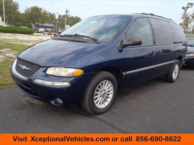2000 Chrysler Town and Country S Sedan Under FULL Factory Warranty