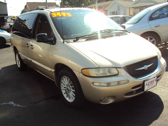 2000 Chrysler Town and Country Elk Conversion Van