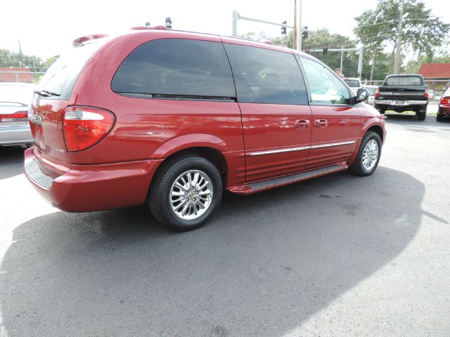 2001 Chrysler Town and Country SLT 25
