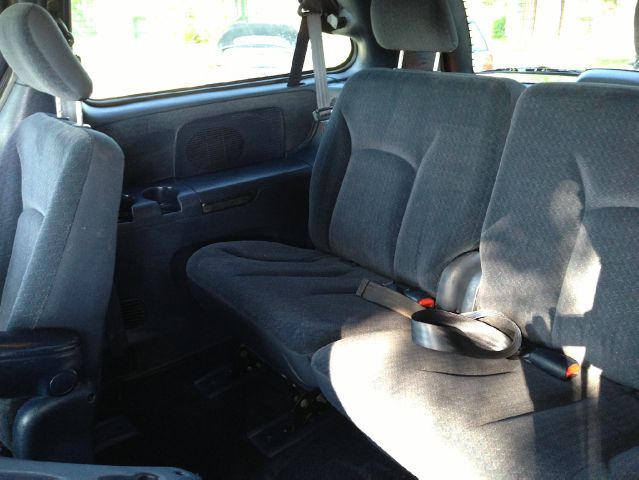 2001 Chrysler Town and Country Prev Certified