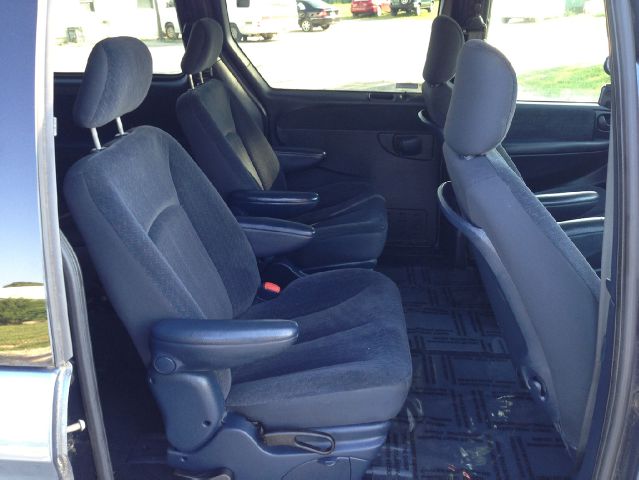 2001 Chrysler Town and Country Prev Certified