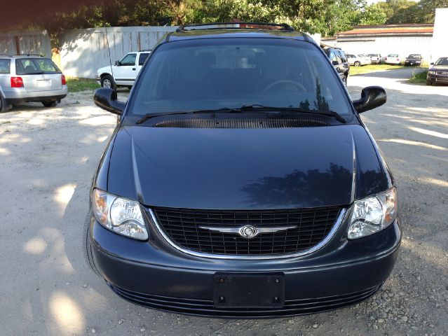 2001 Chrysler Town and Country Prev Certified