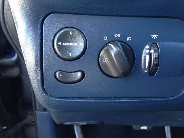 2001 Chrysler Town and Country Prev Certified