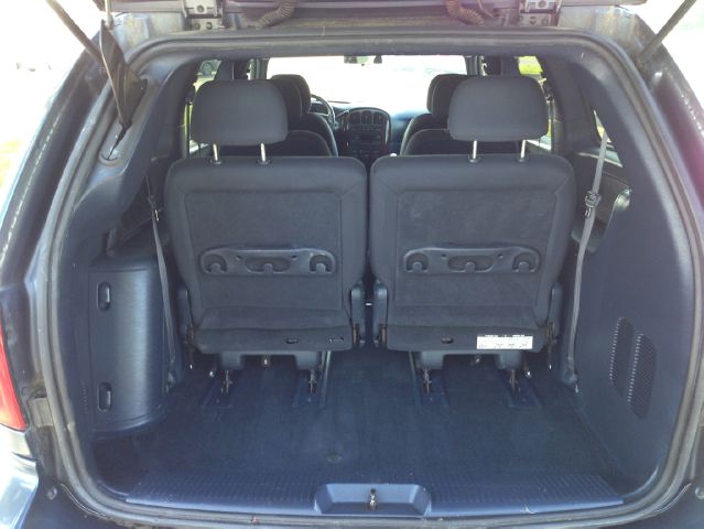 2001 Chrysler Town and Country Prev Certified