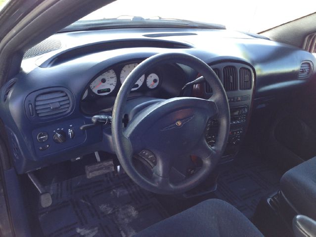 2001 Chrysler Town and Country Prev Certified