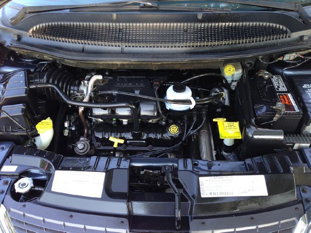 2001 Chrysler Town and Country Prev Certified