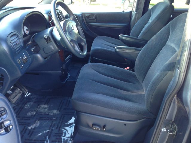 2001 Chrysler Town and Country Prev Certified