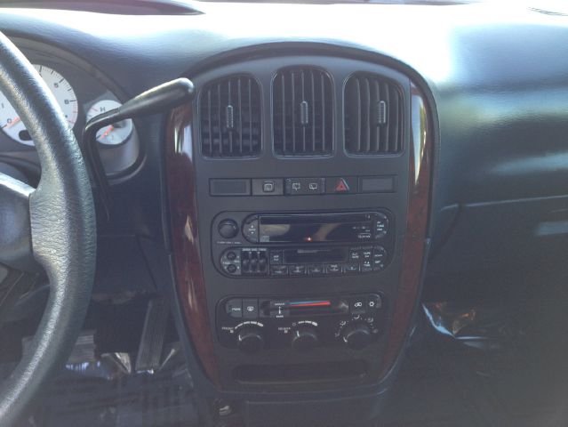 2001 Chrysler Town and Country Prev Certified