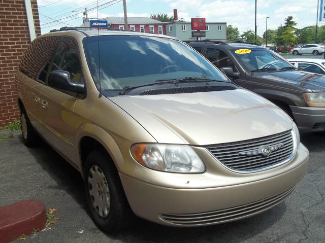 2001 Chrysler Town and Country Elk Conversion Van