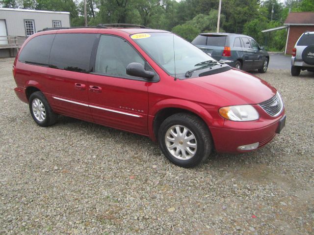 2001 Chrysler Town and Country S Sedan Under FULL Factory Warranty