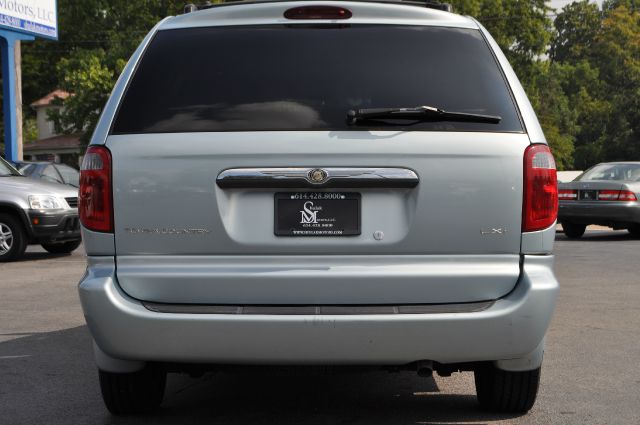 2001 Chrysler Town and Country S Sedan Under FULL Factory Warranty