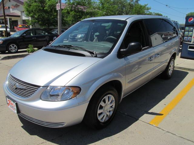 2001 Chrysler Town and Country Elk Conversion Van