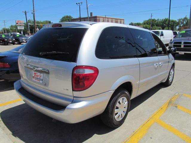 2001 Chrysler Town and Country Elk Conversion Van