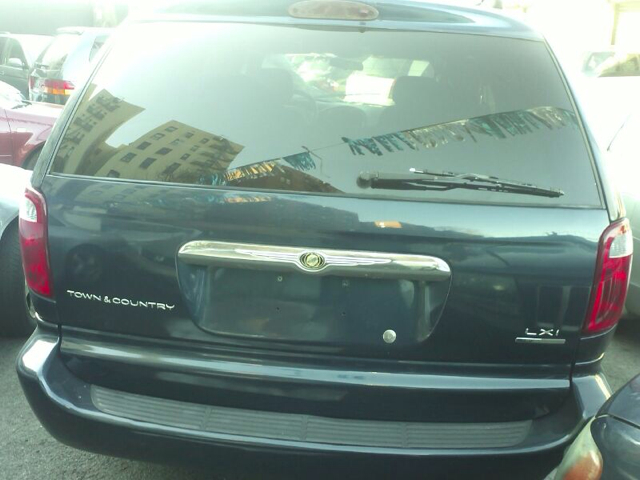 2001 Chrysler Town and Country H6 L.L. Bean