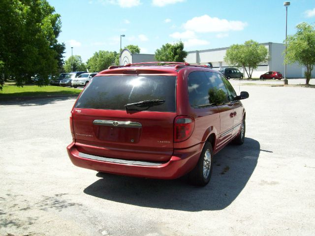 2001 Chrysler Town and Country SLT 25