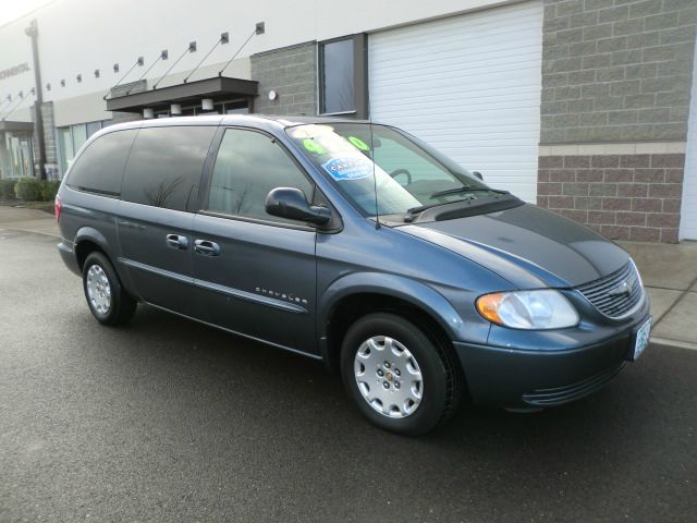 2001 Chrysler Town and Country Elk Conversion Van