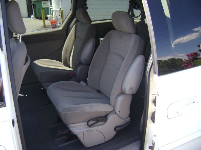 2001 Chrysler Town and Country Elk Conversion Van