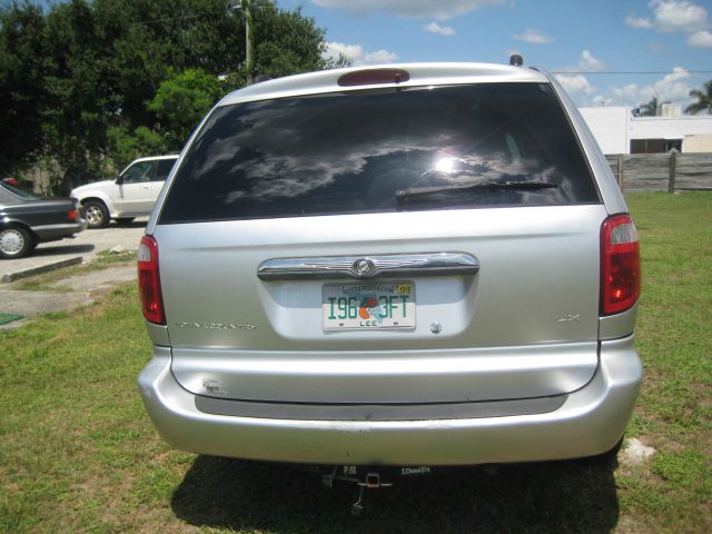 2001 Chrysler Town and Country S Sedan Under FULL Factory Warranty