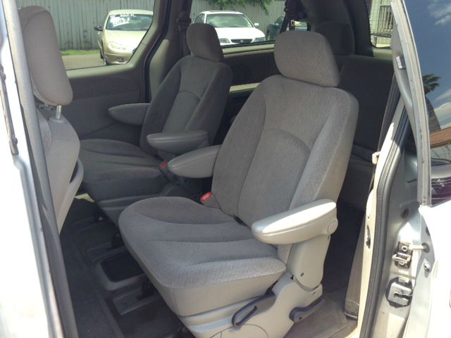 2001 Chrysler Town and Country Elk Conversion Van