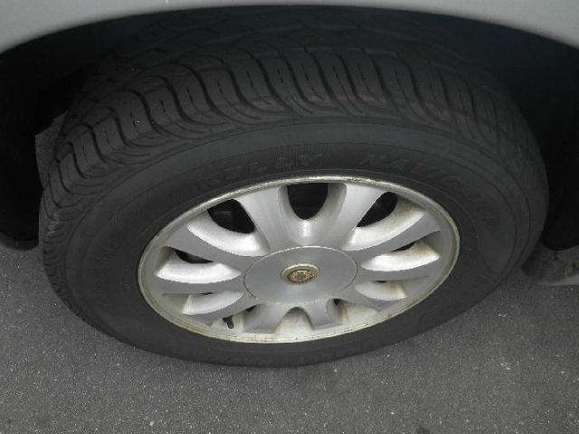 2001 Chrysler Town and Country S Sedan Under FULL Factory Warranty