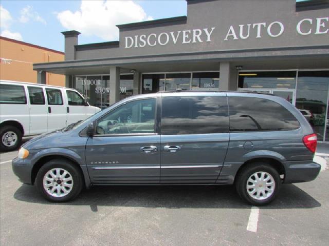 2001 Chrysler Town and Country Quad Coupe 3